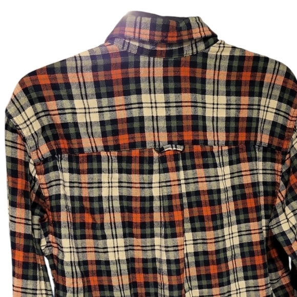 Cactus Flannel Plaid Med L/S front pocket, lace hem - Picture 11 of 15
